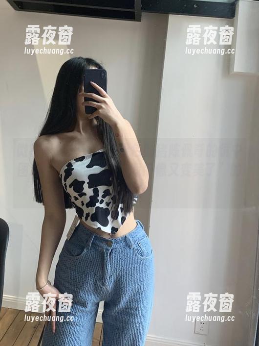 粉色的猪陈佩奇 微密圈 - 想看吗?粉色的猪陈佩奇的镜中图包,满满的都是“我好像又变美了”的错觉。