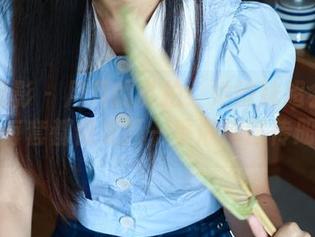 绮梦摄影 – 月月的私拍：她妹妹超会穿搭，每套都像是新一季潮流宣传册。
