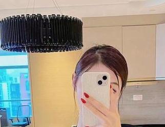 微密圈 – 脸红Dearie性感蝴蝶写真：小心，边看边掉嘴巴！