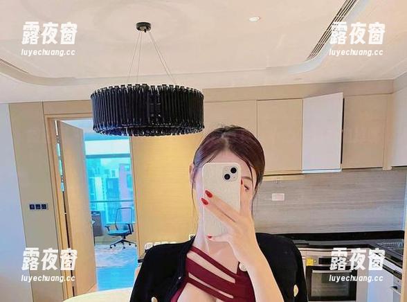 脸红Dearie 微密圈 - 脸红Dearie性感蝴蝶写真:小心,边看边掉嘴巴!