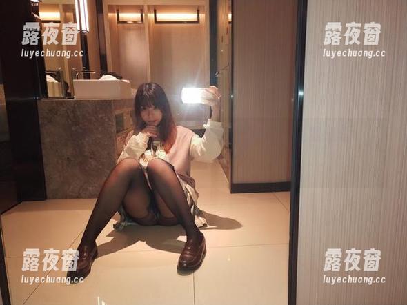 自闭颜球球 新鲜出炉!自闭颜球球的吉他妹妹图集,让我低语:“求你,别停!”