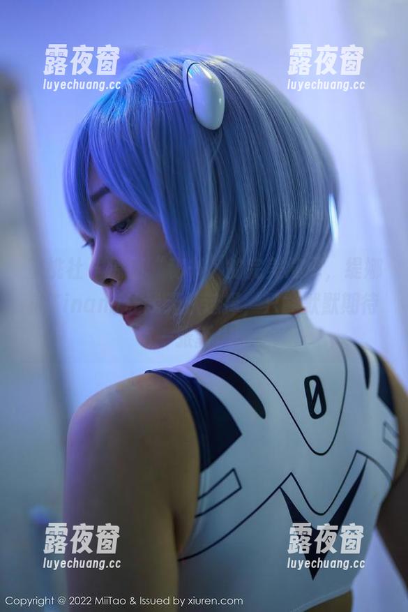 蜜桃社 - 原图“秘书”的完美演绎，缇娜美Tinami让我无从选择，只能默默期待每一张新出图！