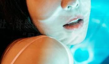 蜜桃社 – 许思铭的浴室，壁纸扮演的不是“配角”而是主角！
