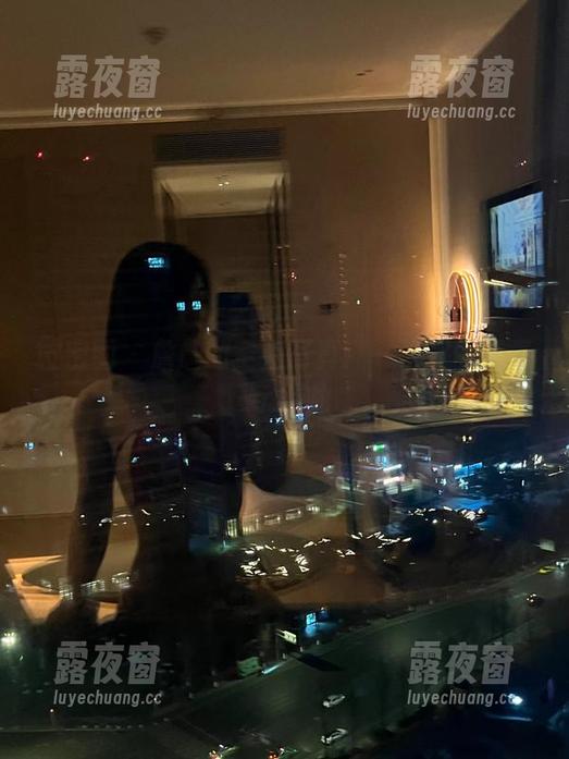 詹詹 微密圈 - 詹詹的空姐写真:一系列的高贵与妩媚