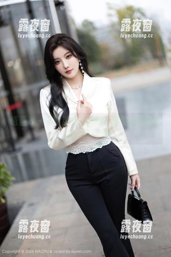 语画界-苏曼兮 语画界 - 不就那几双棉袜?苏曼兮美图也太让人爱了吧