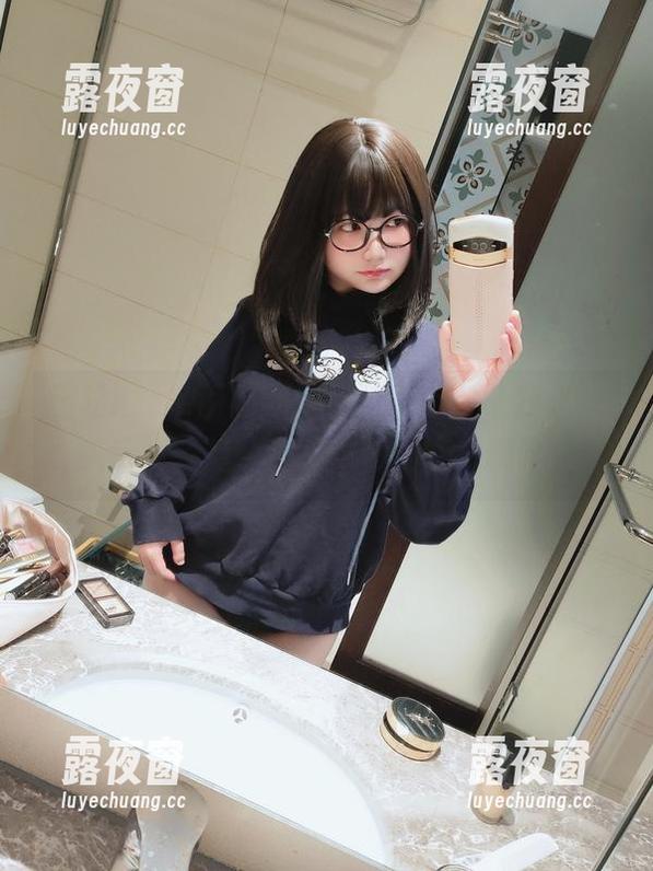 铭铭kizami的双马尾，竟然会让我思绪飘远。图包分享，咱们慢慢聊聊吧。