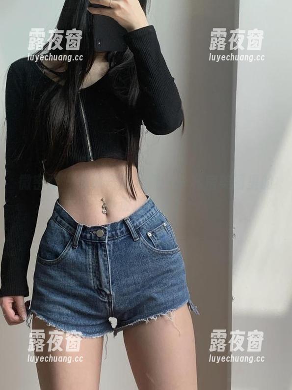微密圈 - 陈佩奇御姐风——私房美图里的小叛逆战士！