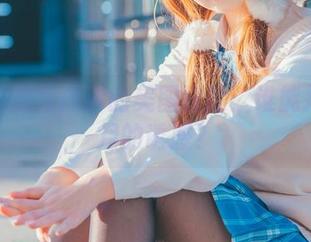 雪晴嘟嘟与短裤的美图冒险：谁能拒绝六月的诱惑？