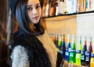 青豆客 – 免费奉上琪琪qlql的校服图集，真假之间，大家来看谁的回忆最抓人!