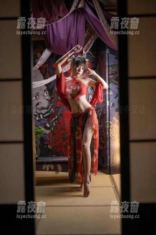 香草喵露露 香草喵露露的厨娘肖像精选,无意中又让我想到了家的味道,哈哈。